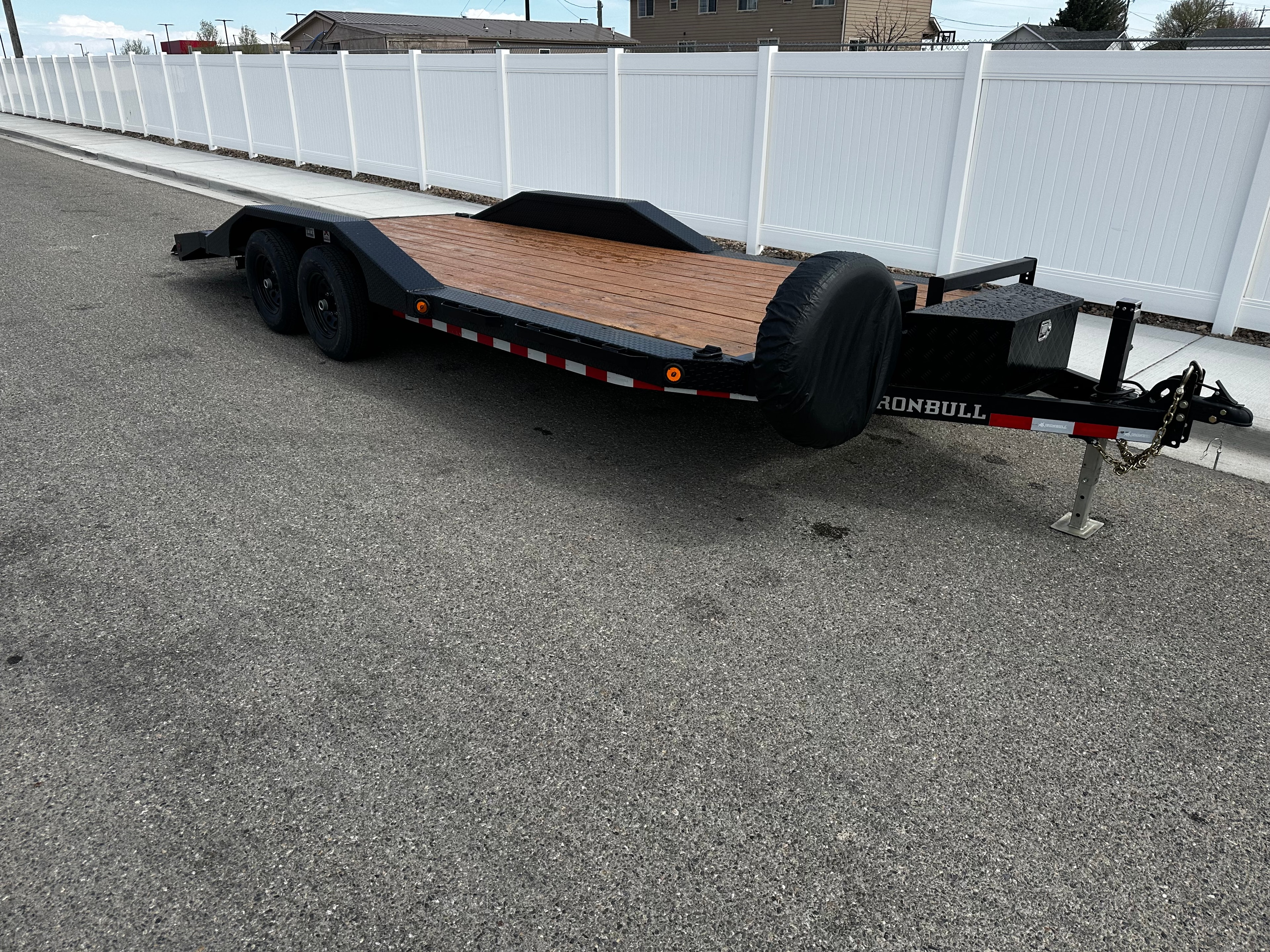 Iron Bull 20ft Car Hauler — detail view