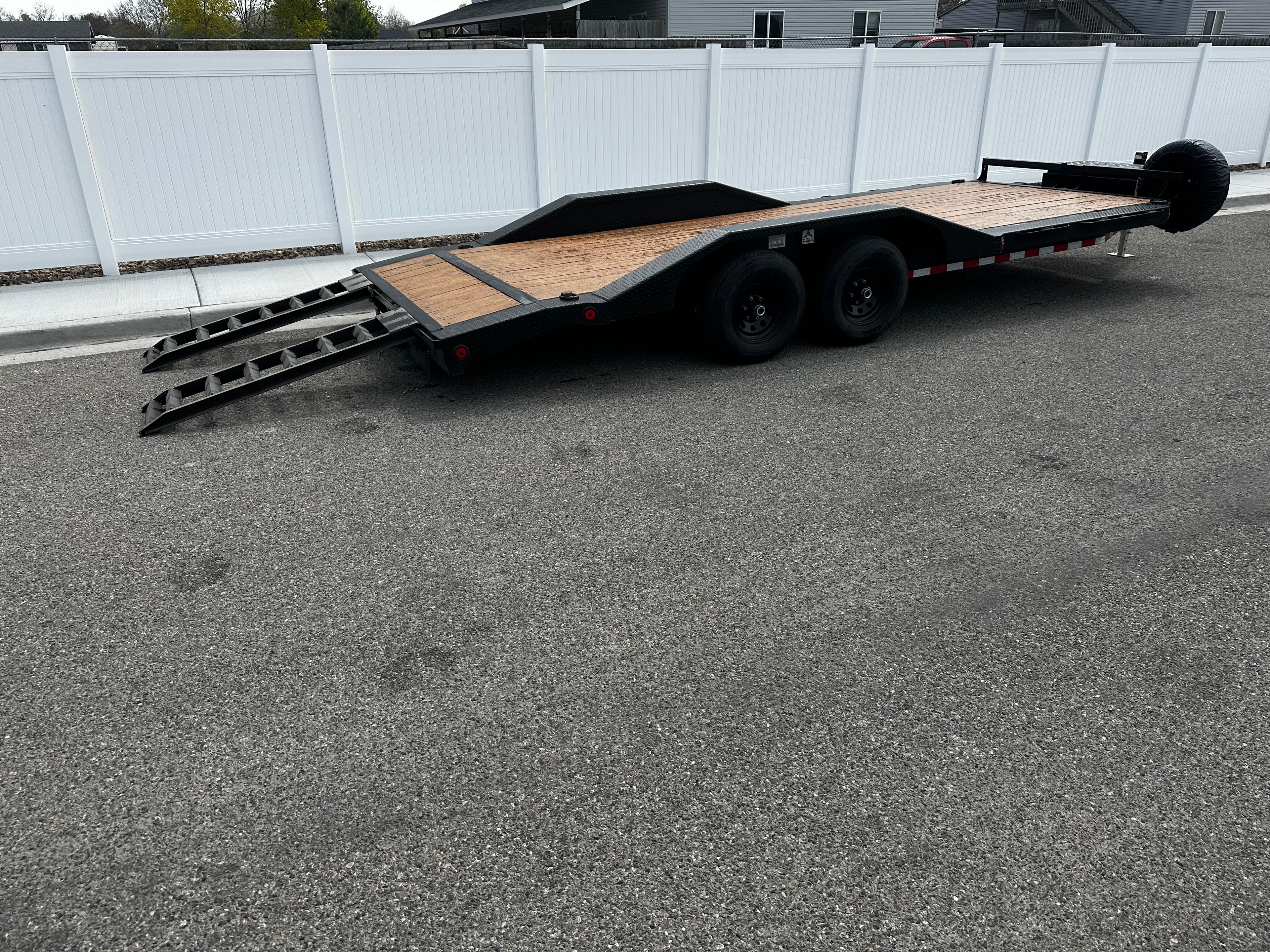 Iron Bull 20ft Car Hauler — side view