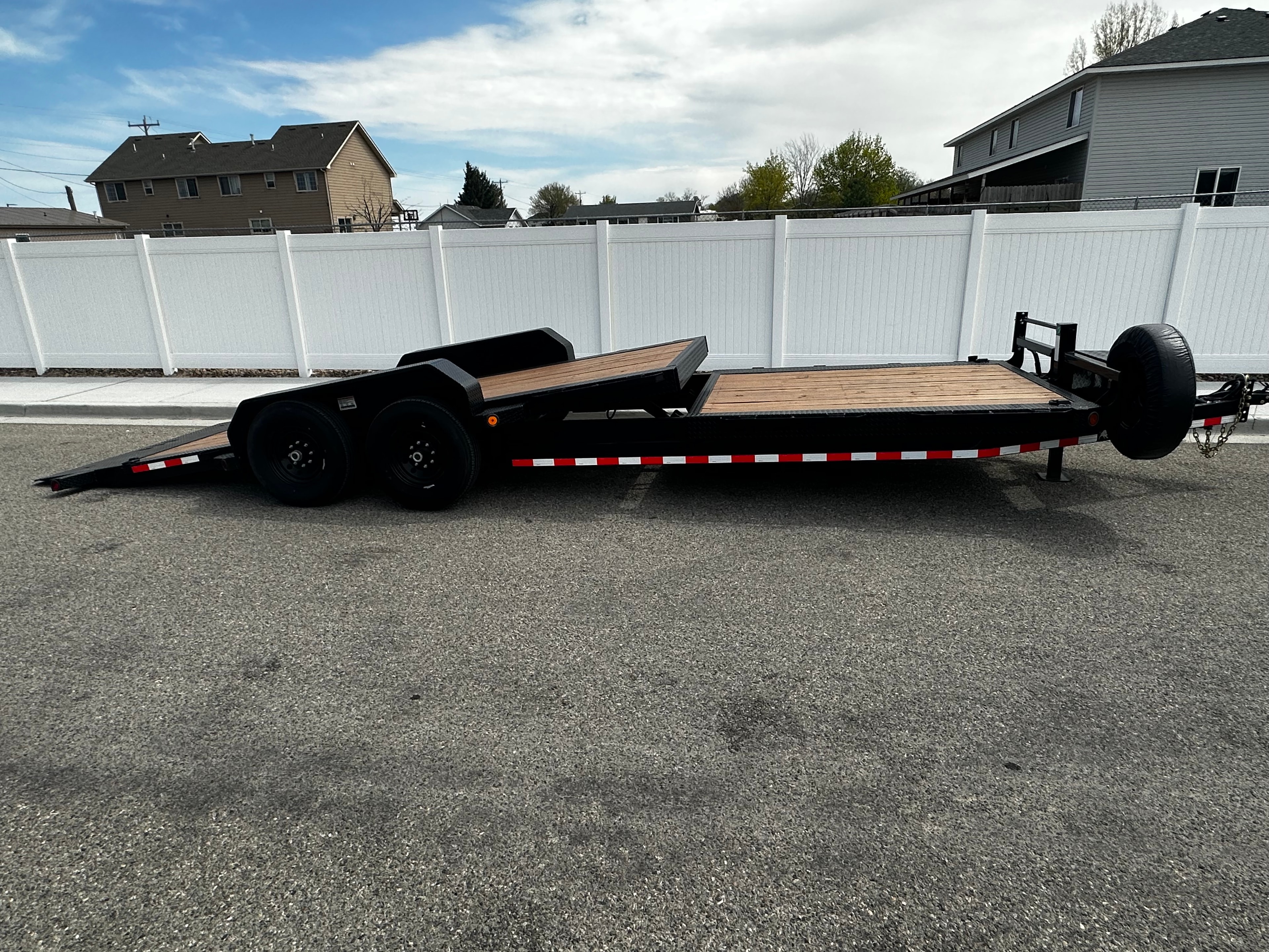 Iron Bull 24ft Tilt Deck — side view